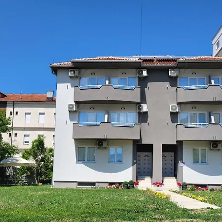 Frasoro Πανσιόν